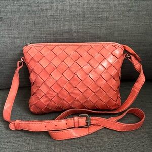 NEW VILENCA HOLLAND WEAVED LEATHER  CROSSBODY BAG